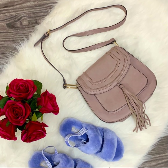Franco Sarto Handbags - EUC Franco Sarto tassle detail crossbody purse